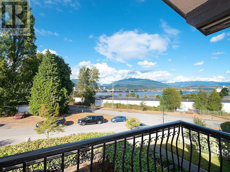 2956 Trinity Street, Vancouver, BC, V5K 1G2