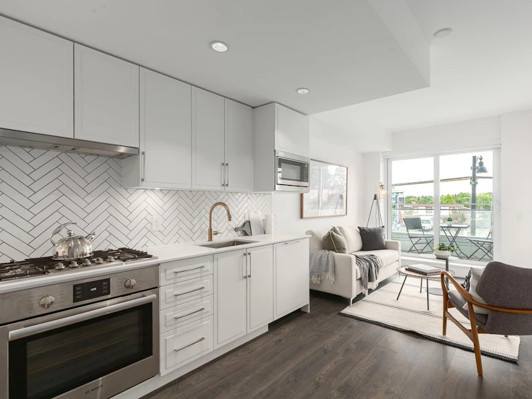 304-2435 Kingsway, Vancouver, BC, V5R 5G8