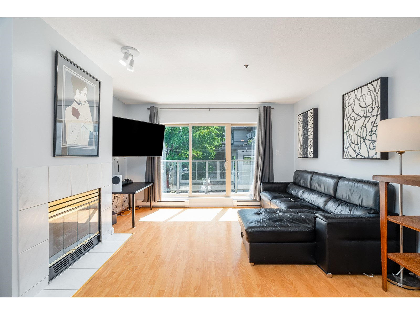 302-980 West 21st Avenue, Vancouver, BC, V5Z 1Z1