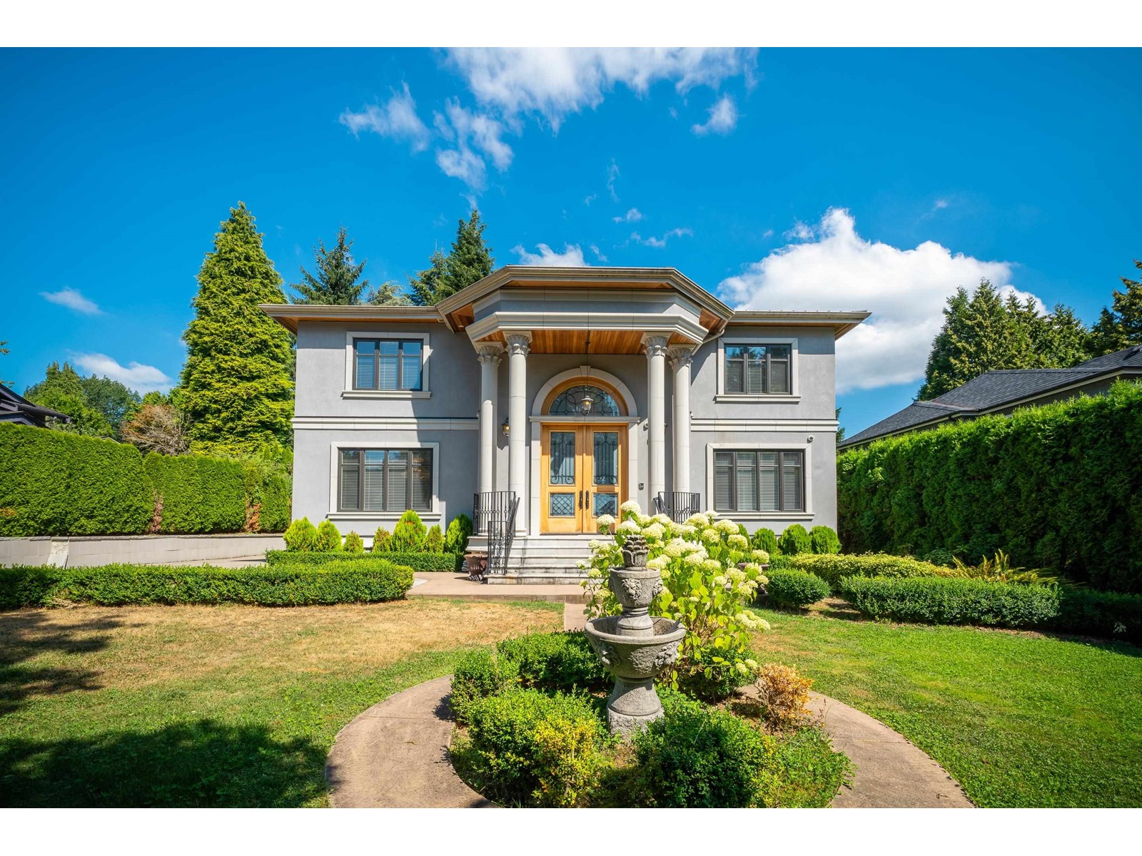 8233 Government Road, Burnaby, BC, V5A 2E4