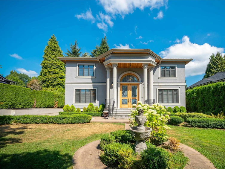 8233 Government Road, Burnaby, BC, V5A 2E4