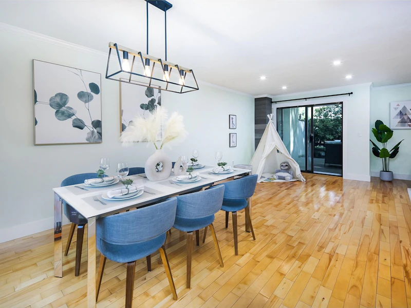 8510 Woodtrail Place, Burnaby BC V5A 4A9