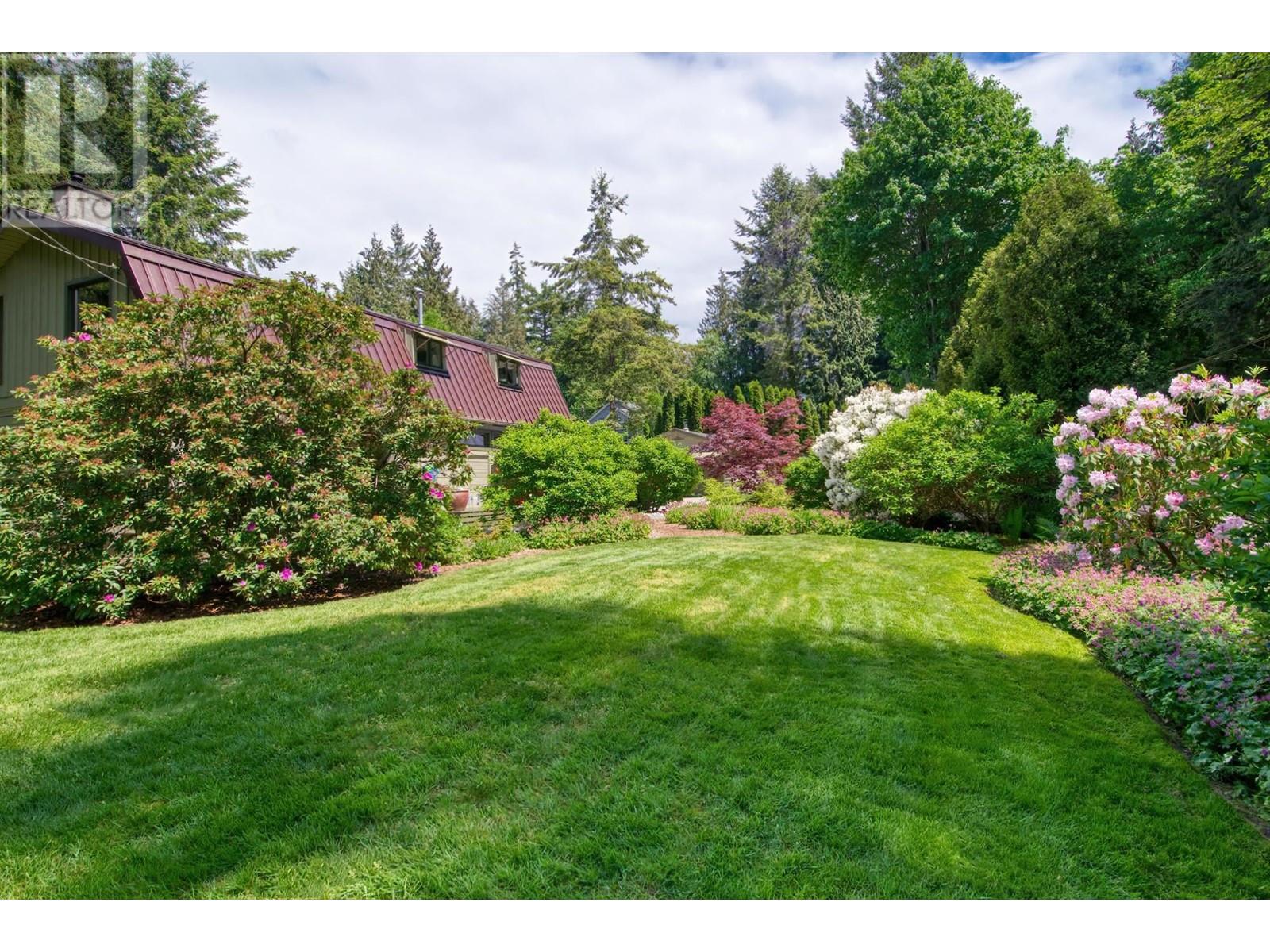 3186 Beach Avenue, Roberts Creek, BC, V0N 2W2