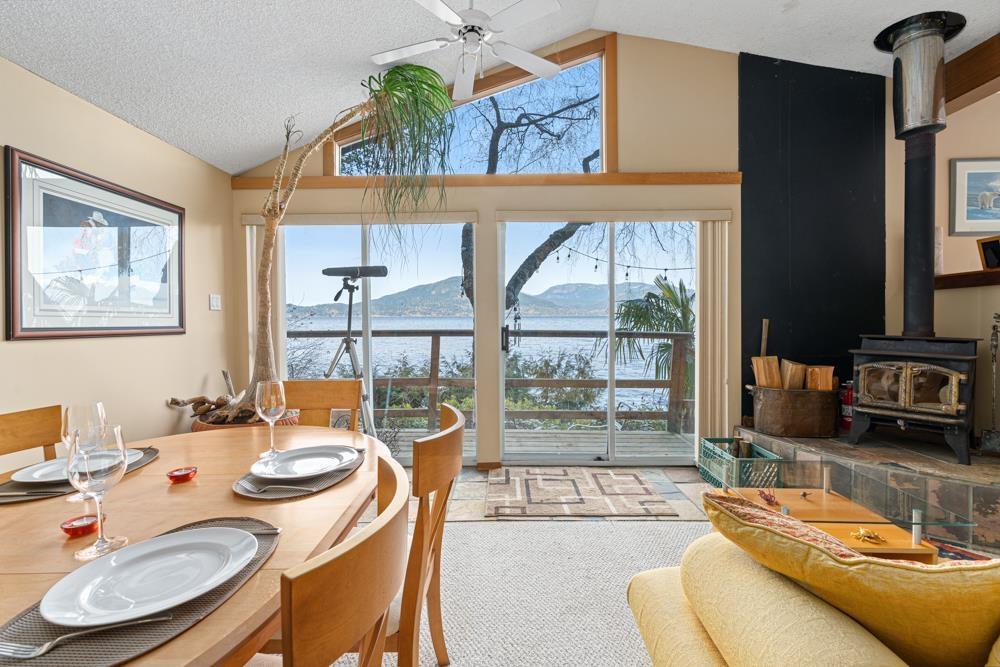 47 Brunswick Beach Road, West Vancouver, BC, V0N 2E0