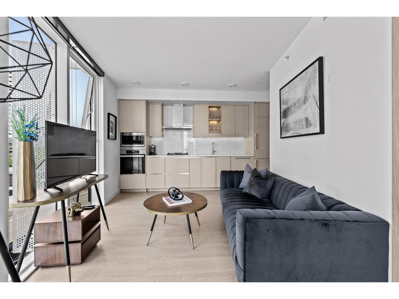 581-87 Nelson Street, Vancouver, BC, V6Z 0E8