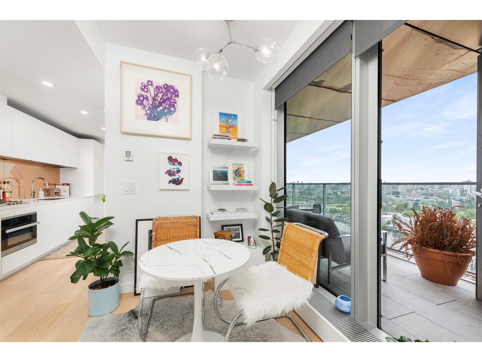 2703-1480 Howe Street, Vancouver, BC, V6Z 0G5