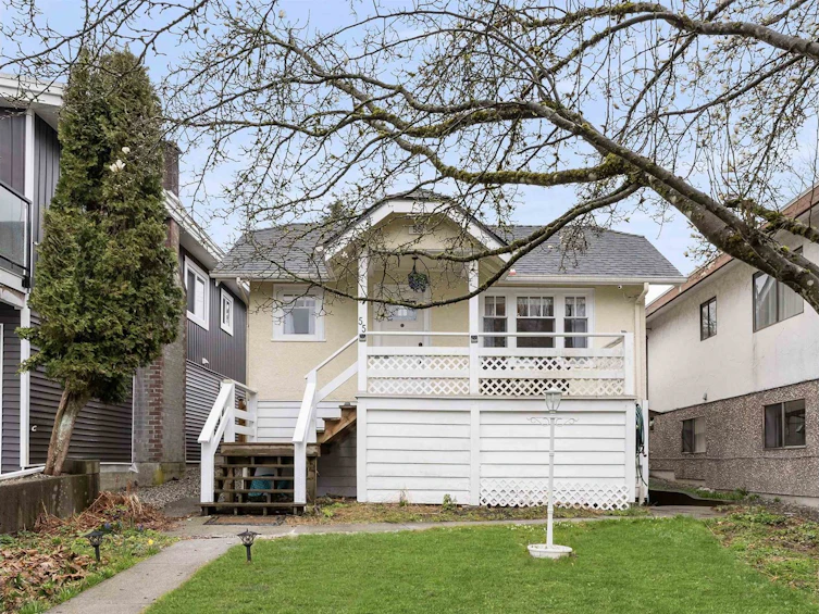 55 North Fell Avenue, Burnaby, BC, V5B 1L3