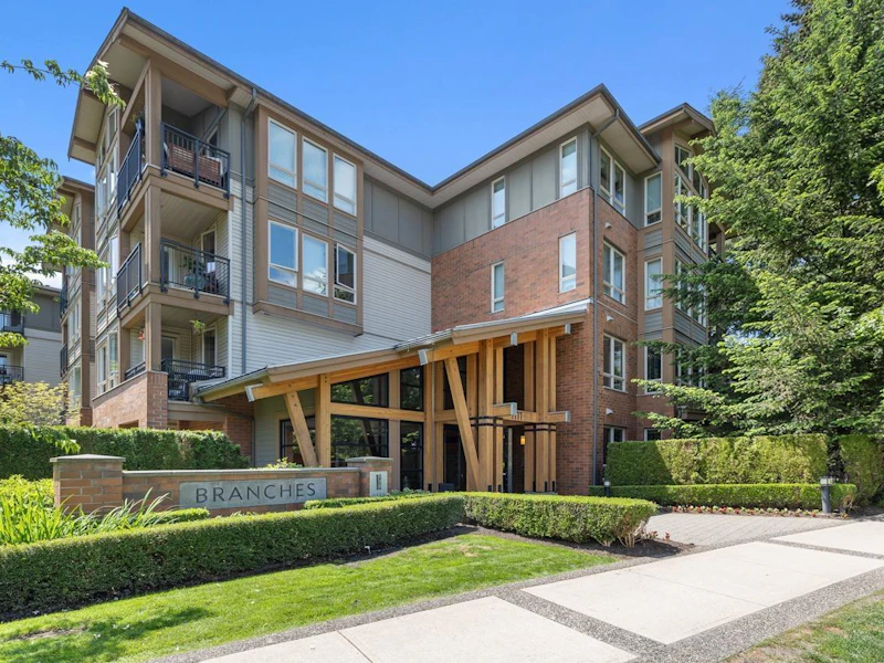 109 - 1111 E 27th Street, North Vancouver BC V7J 1S3