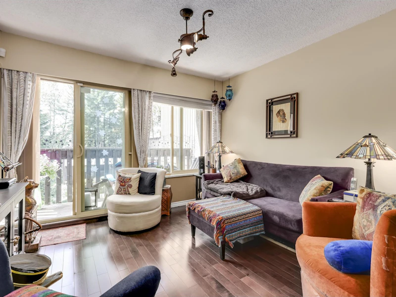 1858 Purcell Way, North Vancouver BC V7J 3K3