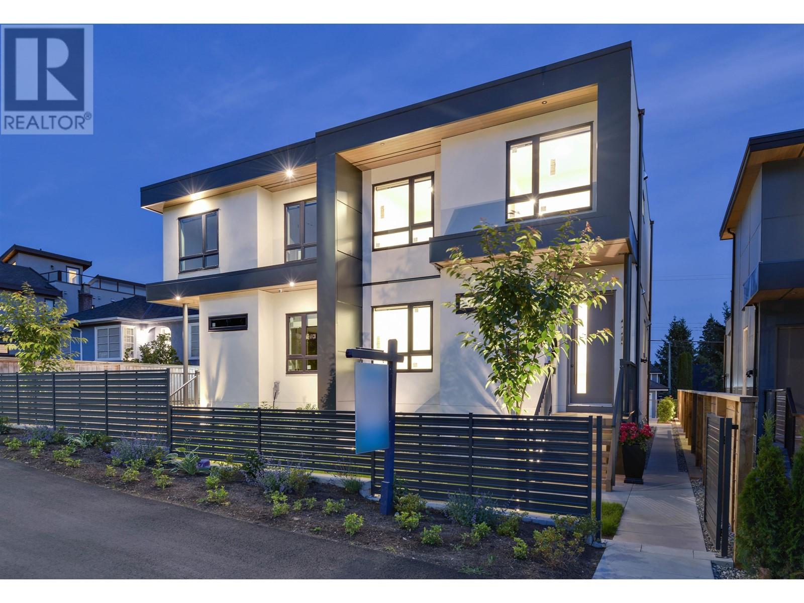 425 West Keith Road, North Vancouver, BC, V7M 1M2