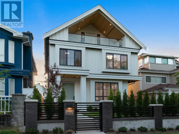 3563 Renfrew Street, Vancouver, BC, V5M 3L5
