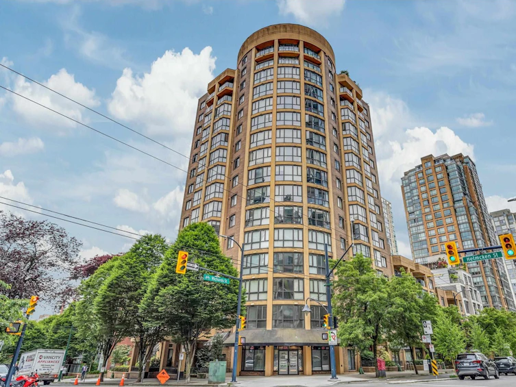 1105-488 Helmcken Street, Vancouver, BC, V6B 6E4