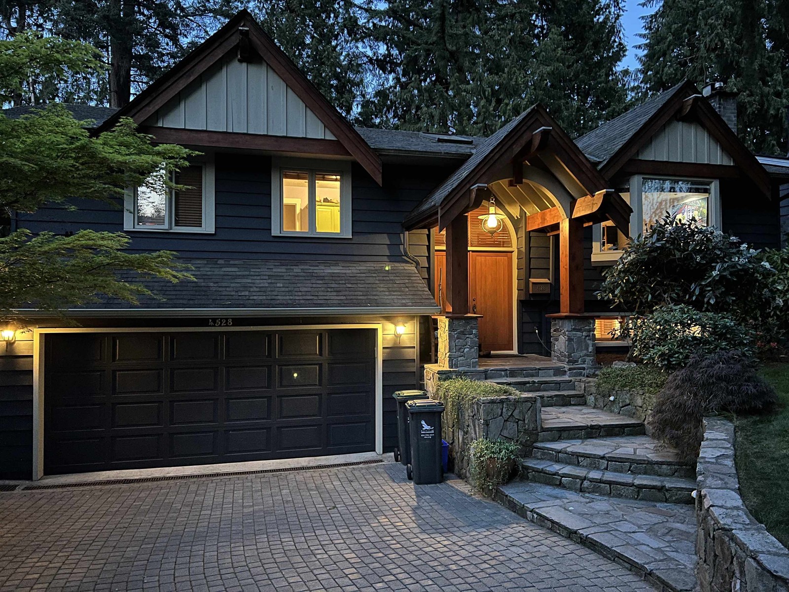 4528 Glenwood Avenue, North Vancouver, BC, V7R 4G5