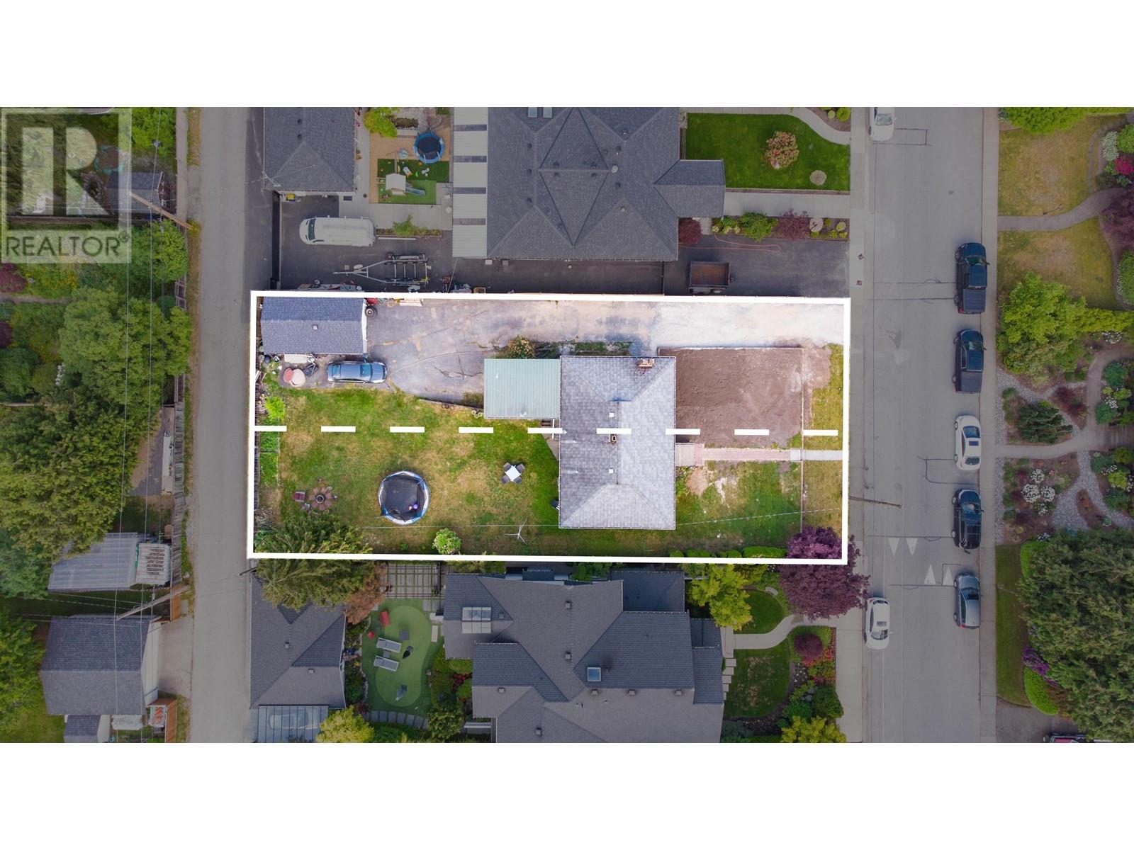 754 East 17th Street, North Vancouver, BC, V7L 2W8