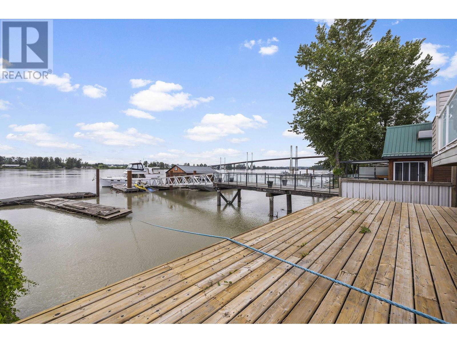 20250 Wharf Street, Maple Ridge, BC, V2X 1A3
