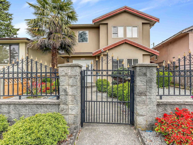 3568 Knight Street, Vancouver BC V5N 3L2