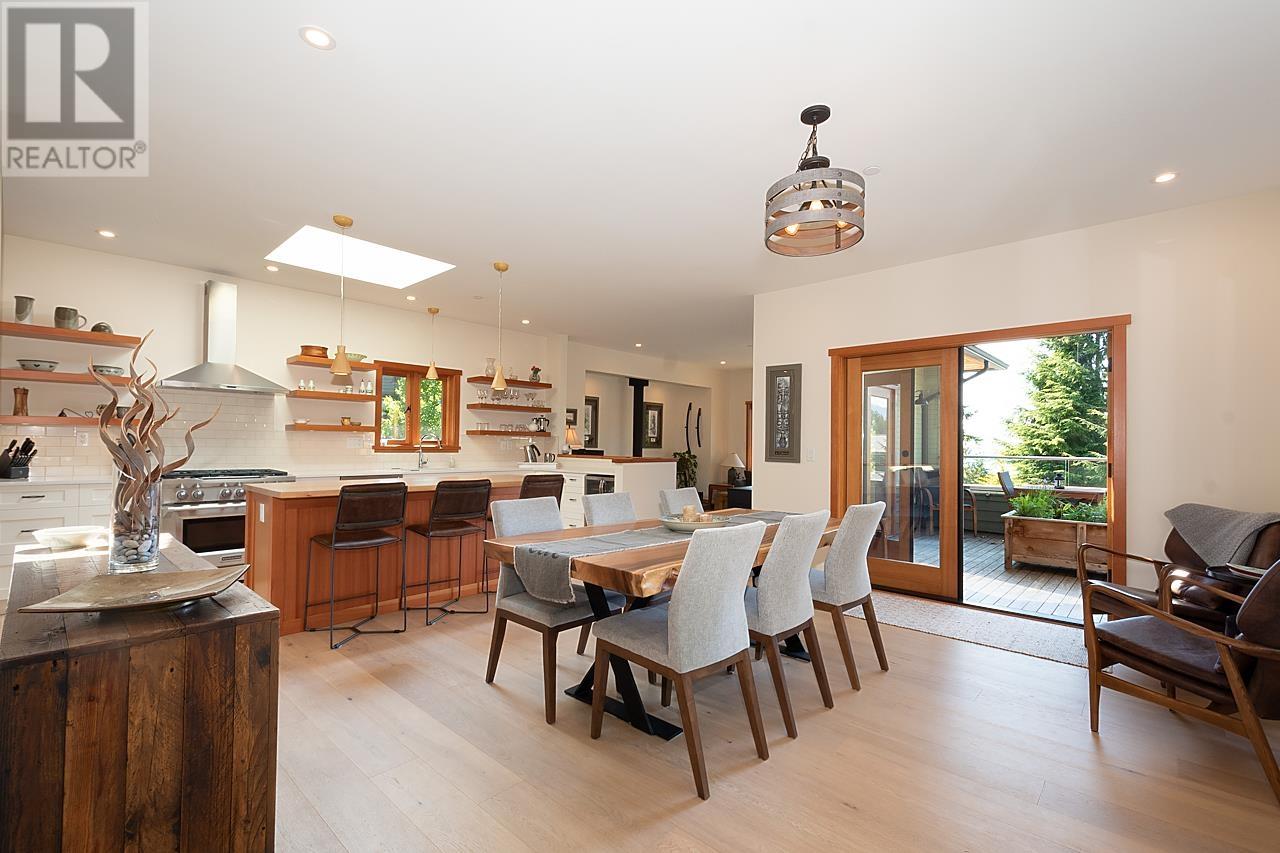 1655 Evergreen Lane, Bowen Island, BC, V0N 1G2