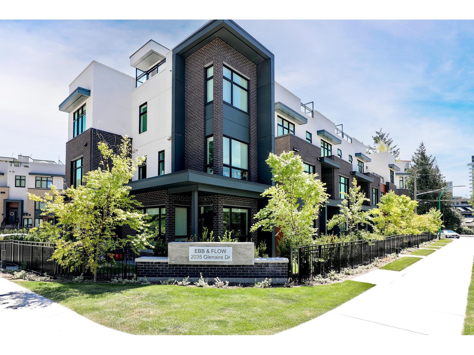 122-2035 Glenaire Drive, North Vancouver, BC, V7P 1Y2
