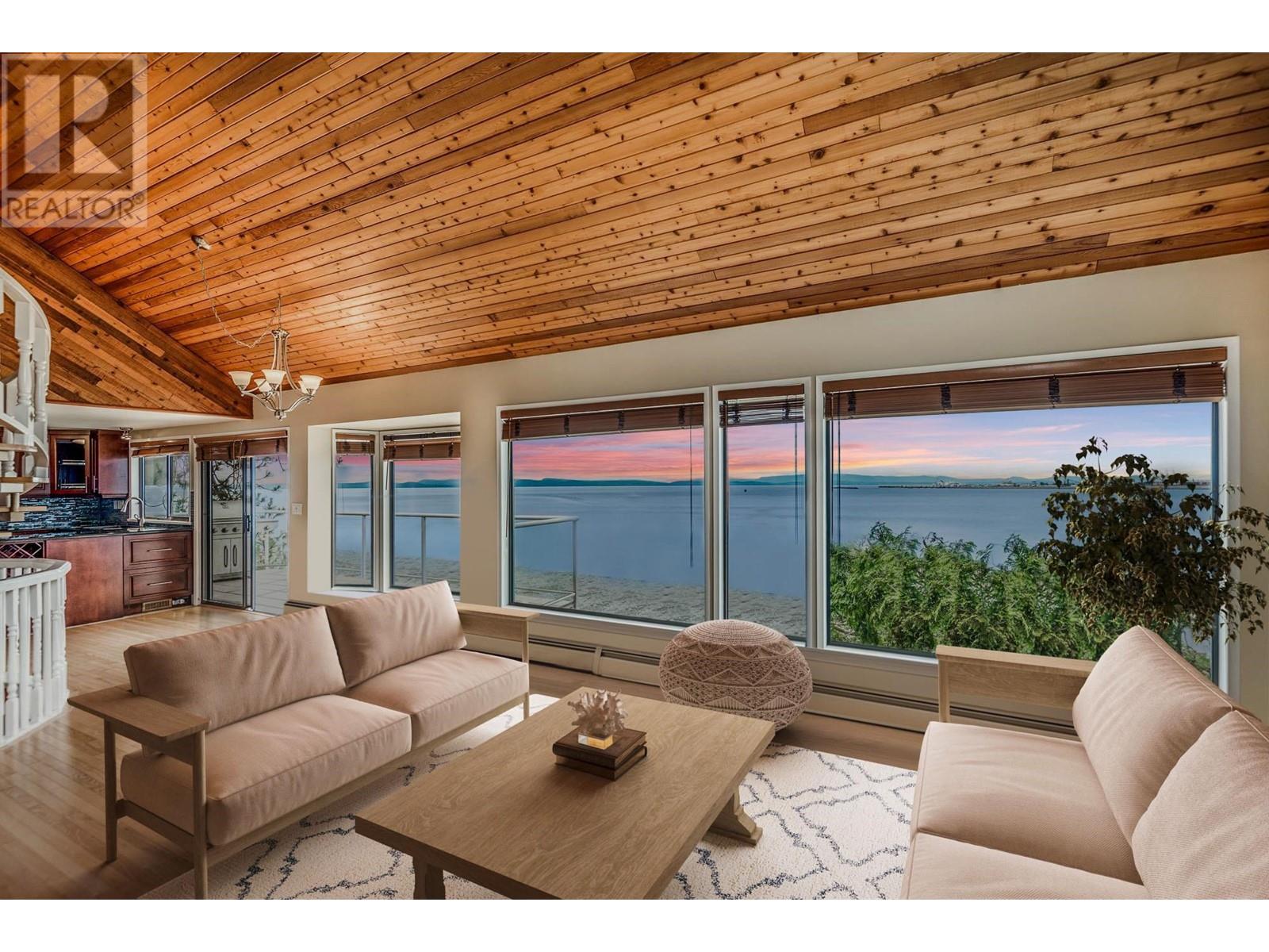 170 Tsawwassen Beach Road, Delta, BC, V4M 2J2
