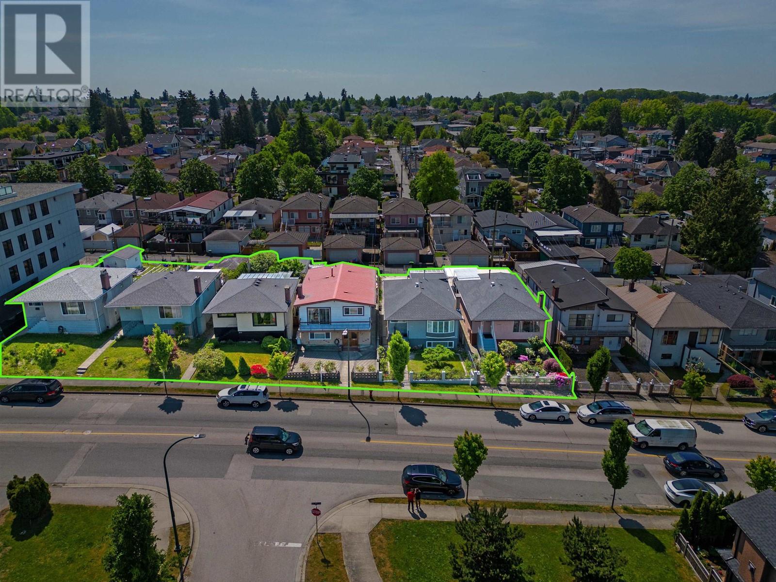 2392 East 33rd Avenue, Vancouver, BC, V5R 2S3