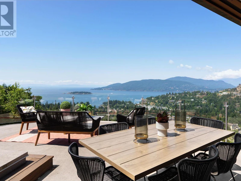 4751 Woodburn Road, West Vancouver BC V7S 3A8