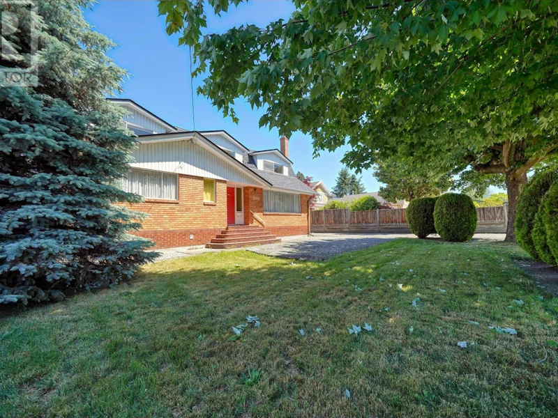 8591 Francis Road, Richmond BC