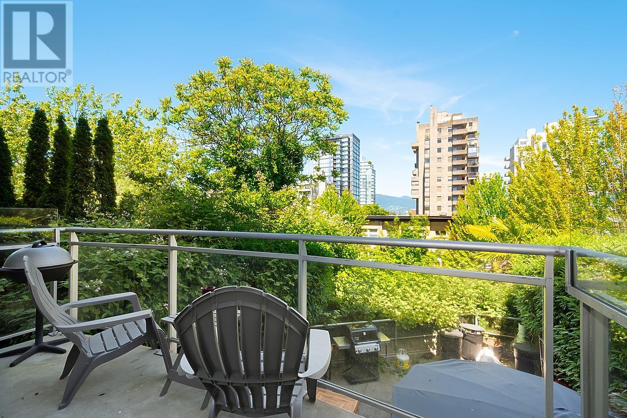 305-1688 Robson Street, Vancouver, BC, V6G 1C7