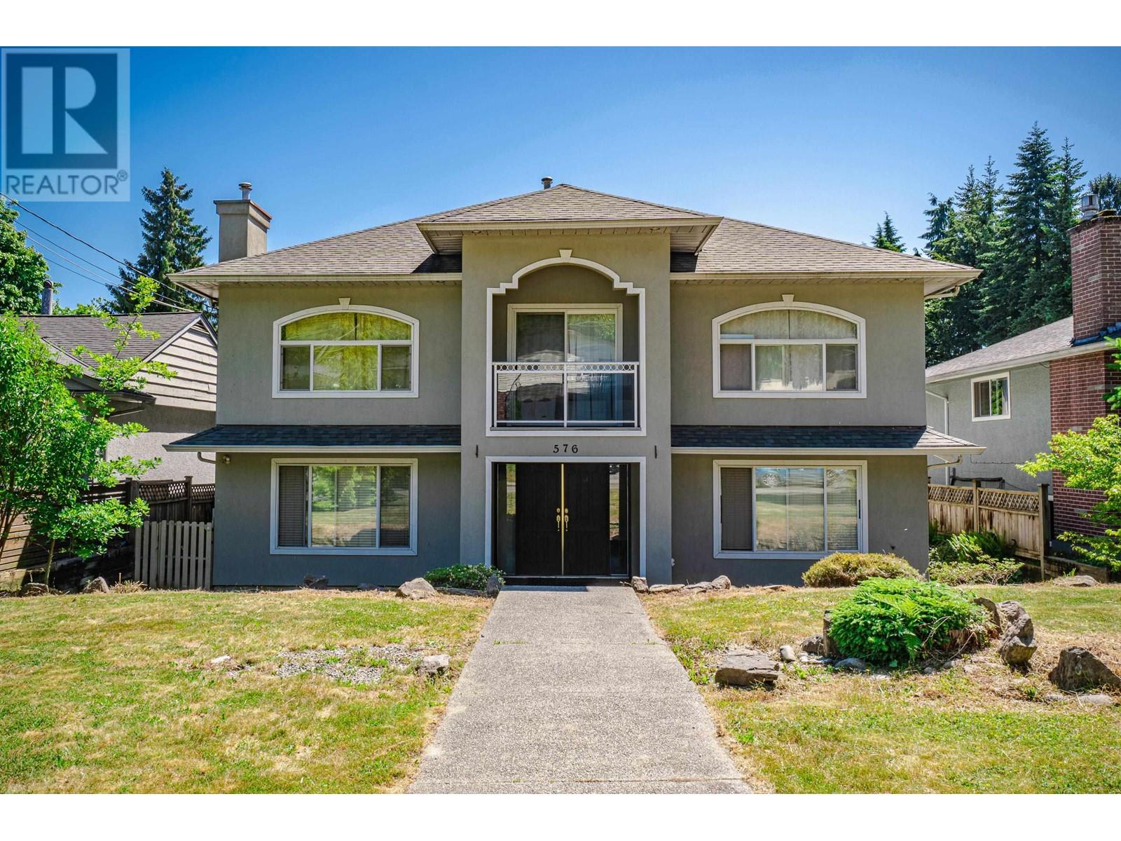 576 Colby Street, Burnaby, BC, V3L 3Z1