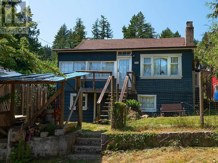 988 Davies Road, Bowen Island, BC, V0N 1G1