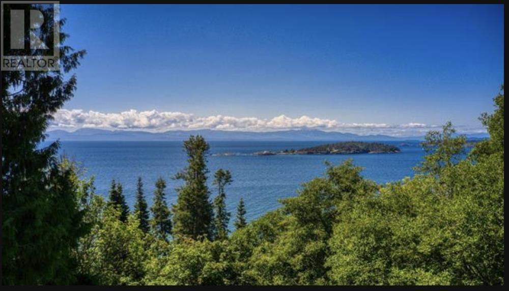 8141 Redrooffs Road Road, Halfmoon Bay, BC, V7Z 1A7