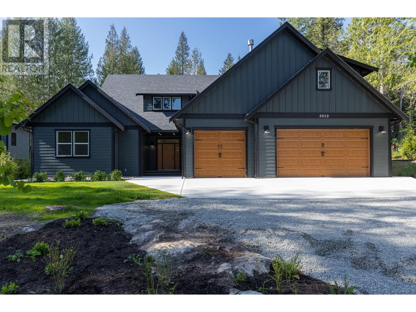3010 Green Way, Roberts Creek, BC, V0N 2W0