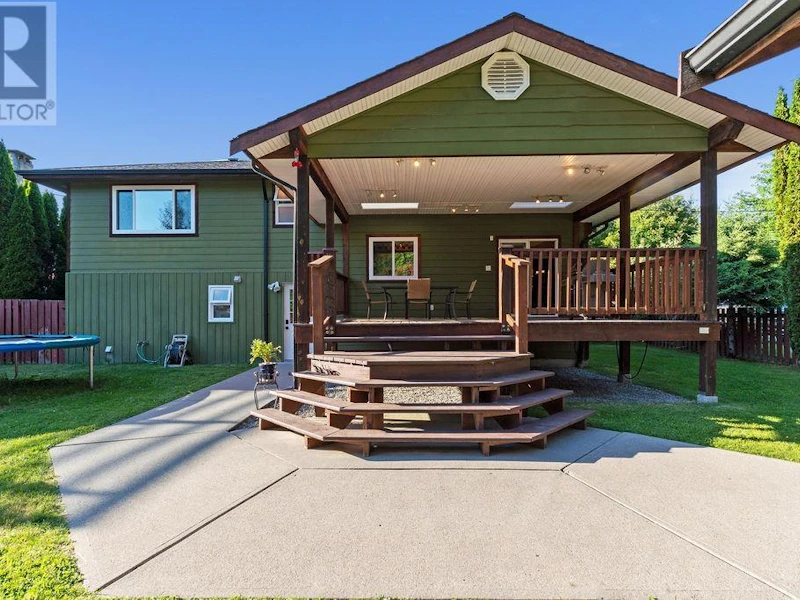 2190 Skyline Drive, Squamish BC V8B 0L1