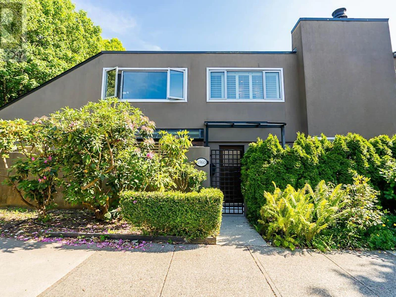 1960 Creelman Avenue, Vancouver BC V6J 1C1