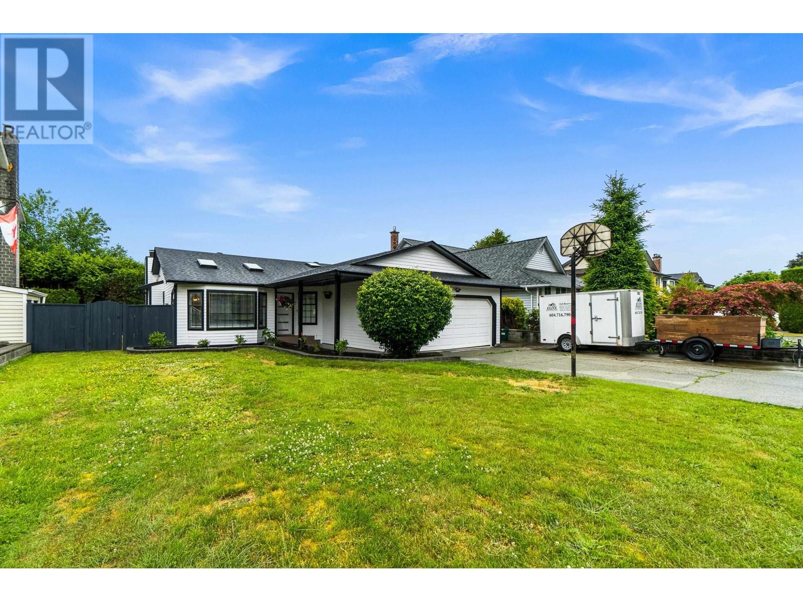 12105 202 Street, Maple Ridge, BC, V2X 8X6