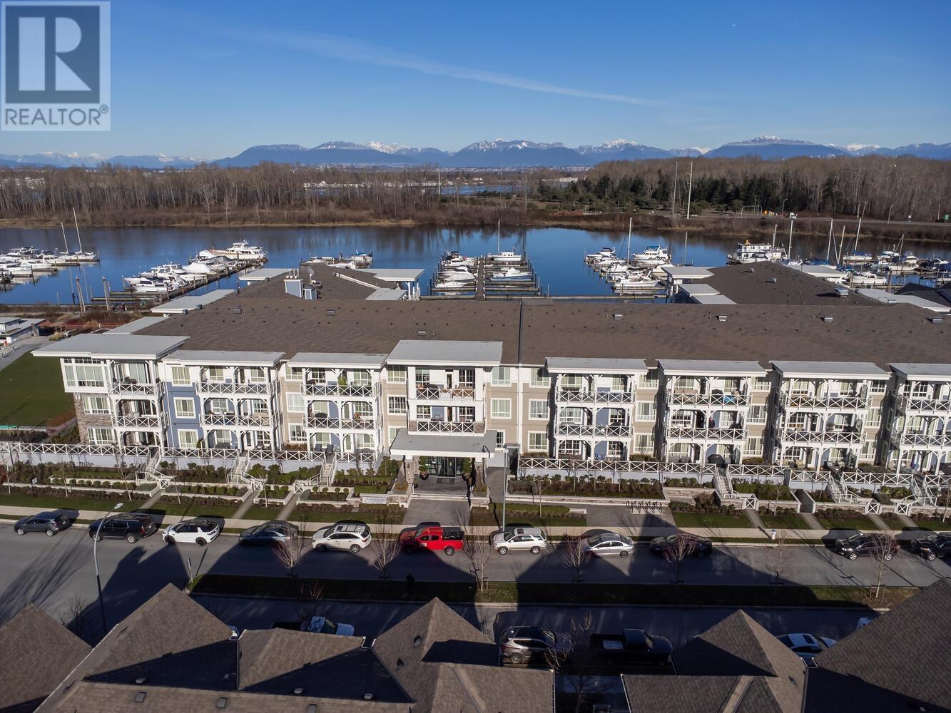 124-5535 Admiral Way, Delta, BC, V4K 0E3
