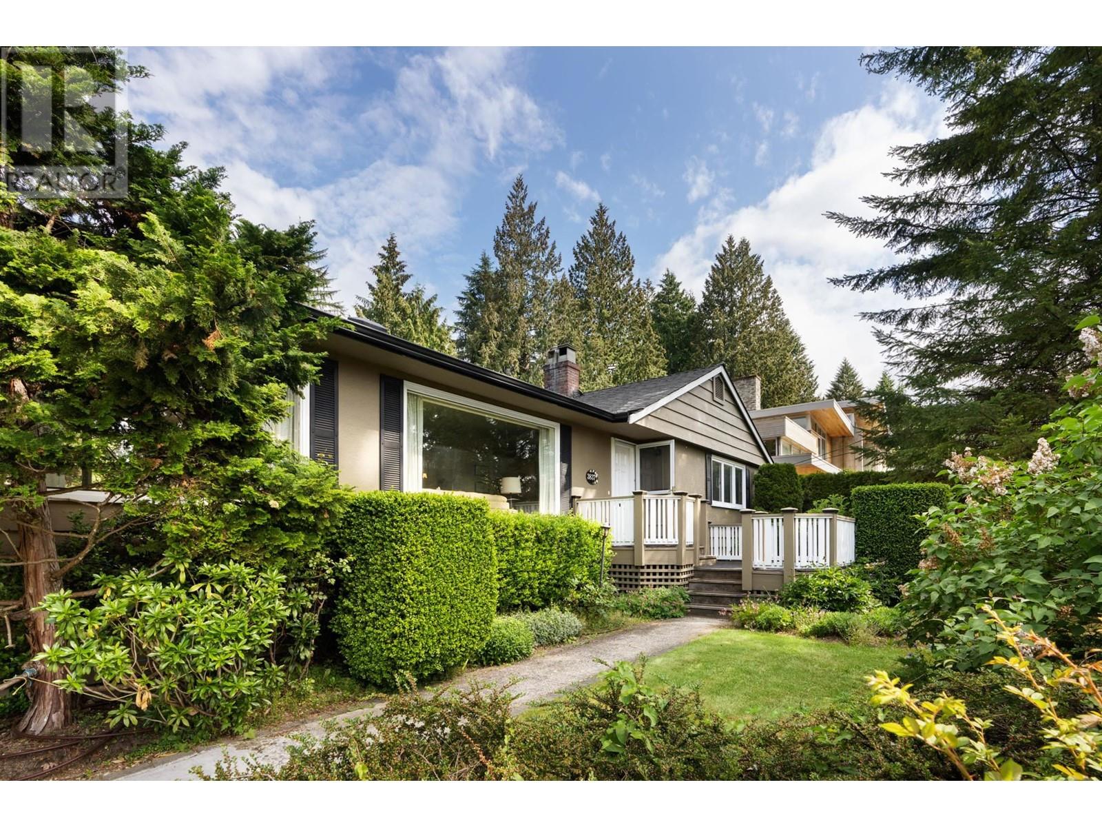 3837 Sunnycrest Drive, North Vancouver, BC, V7R 3C5