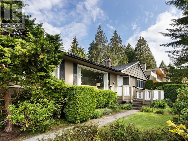 3837 Sunnycrest Drive, North Vancouver, BC, V7R 3C5