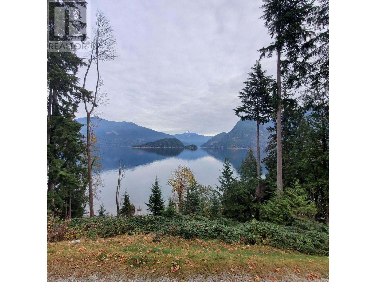 103 Witherby Road, Gibsons, BC, V0N 1V6