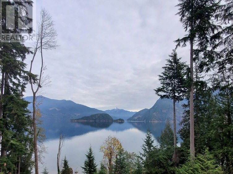 103 Witherby Road, Gibsons, BC, V0N 1V6