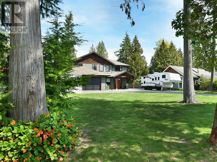 1238 Grandview Road, Gibsons, BC, V0N 1V3