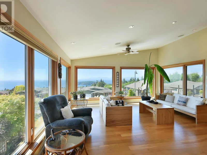 6250 Apollo Road, Sechelt BC
