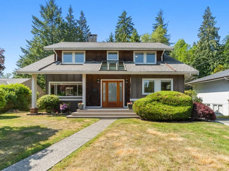 3449 Emerald Drive, North Vancouver BC V7R 3B6