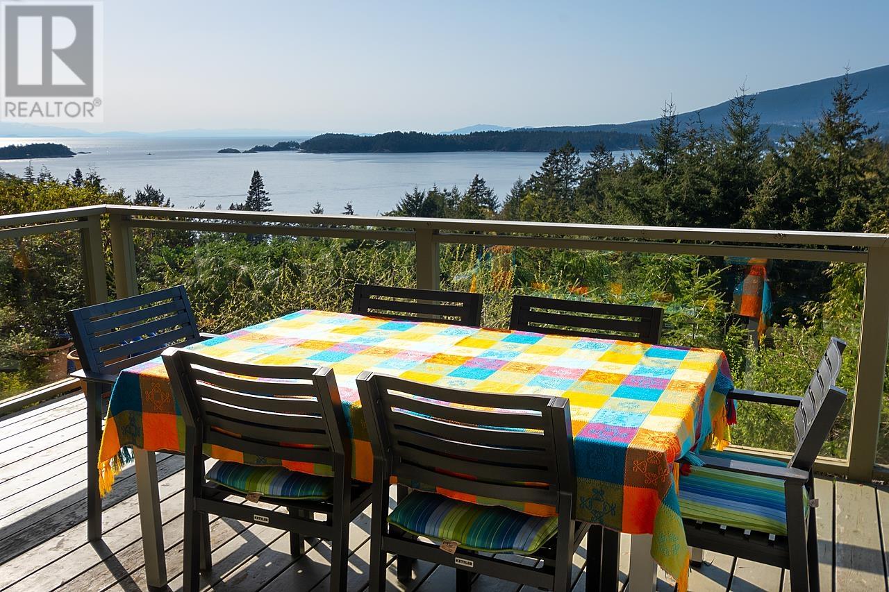 1616 Whitesails Drive, Bowen Island, BC, V0N 1G2