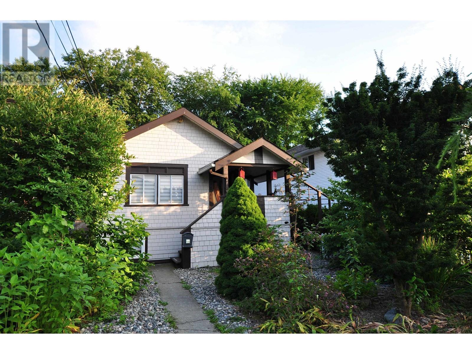 2162 Fraser Avenue, Port Coquitlam, BC, V3B 1N8