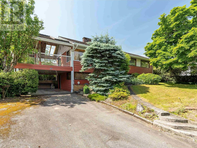 4872 Gilpin Court, Burnaby, BC, V5G 3A3