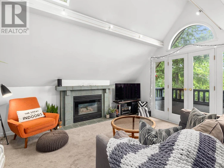 824-824-826 East 13th Avenue, Vancouver, BC, V5T 2L5