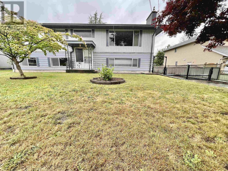 12497 223rd Street, Maple Ridge BC V2X 5Y8