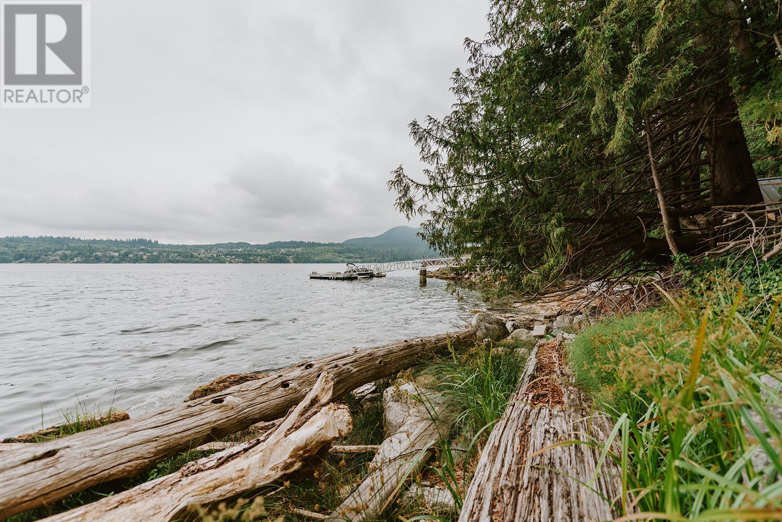 6034 Coracle Drive, Sechelt, BC, V7Z 0C9