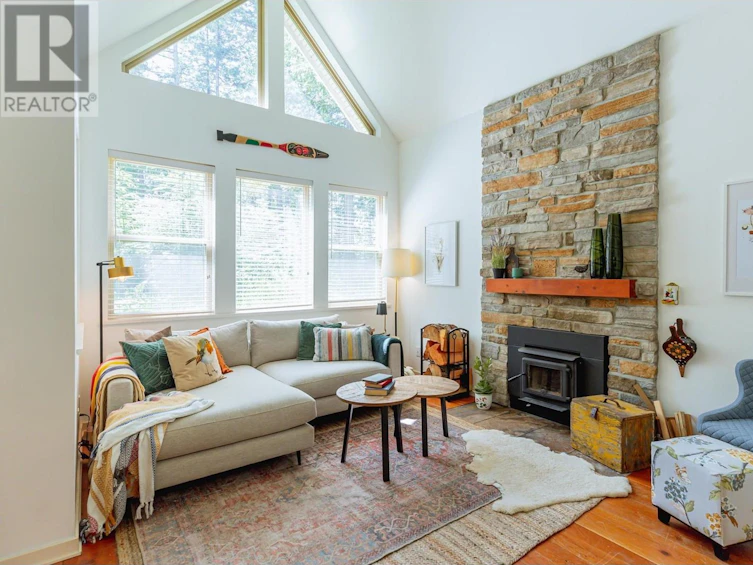 13514 Lee Road, Pender Harbour Egmont, BC, V0N 1S1