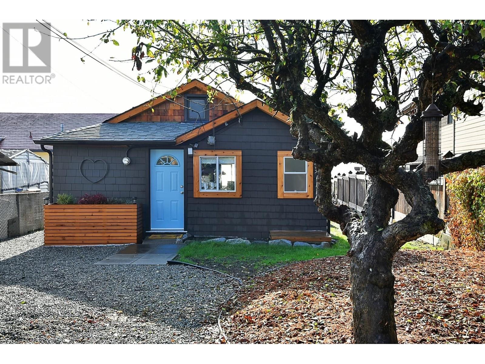 731 Franklin Road, Gibsons, BC, V0N 1V8